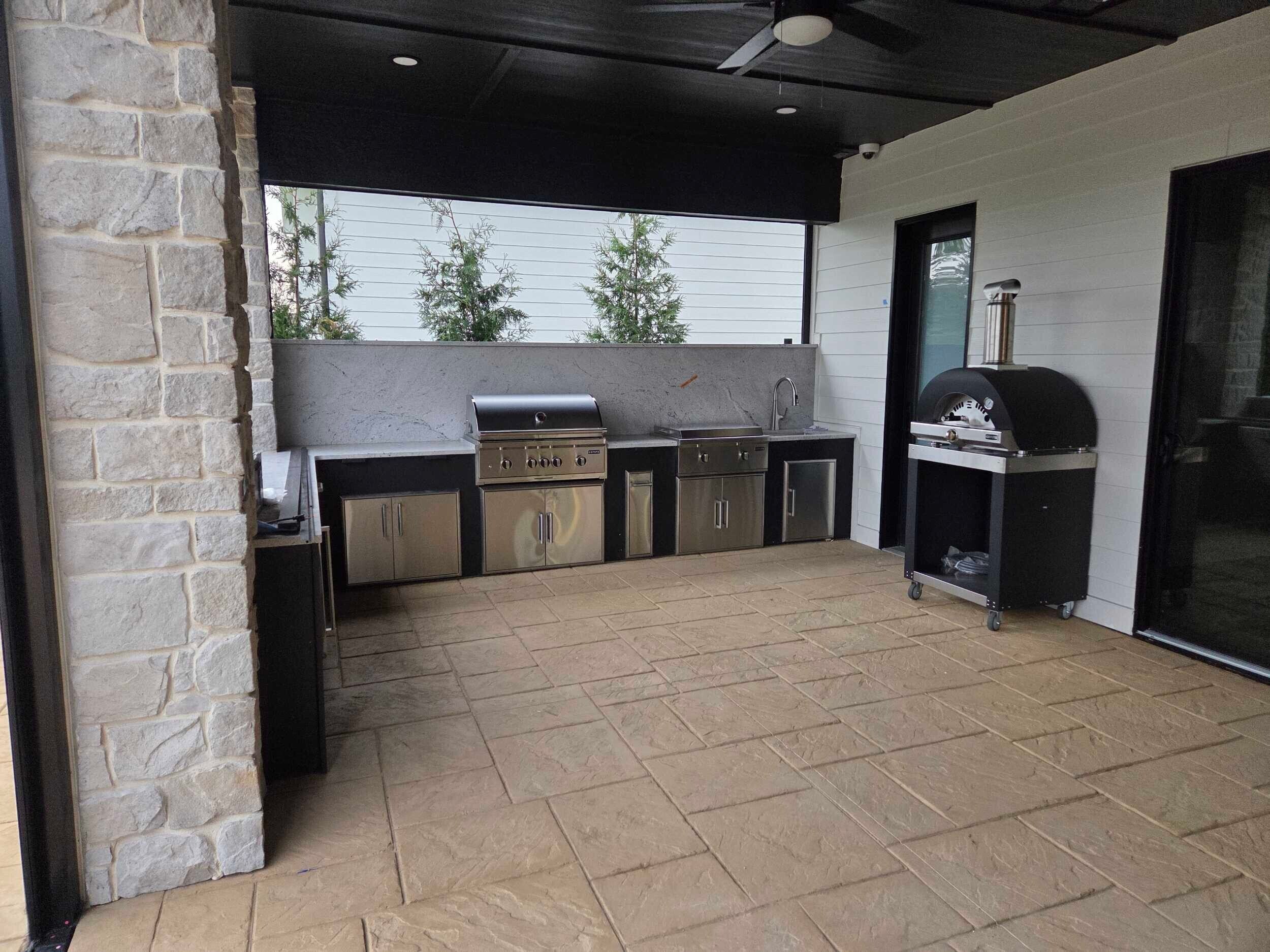 August_Outdooor Kitchen