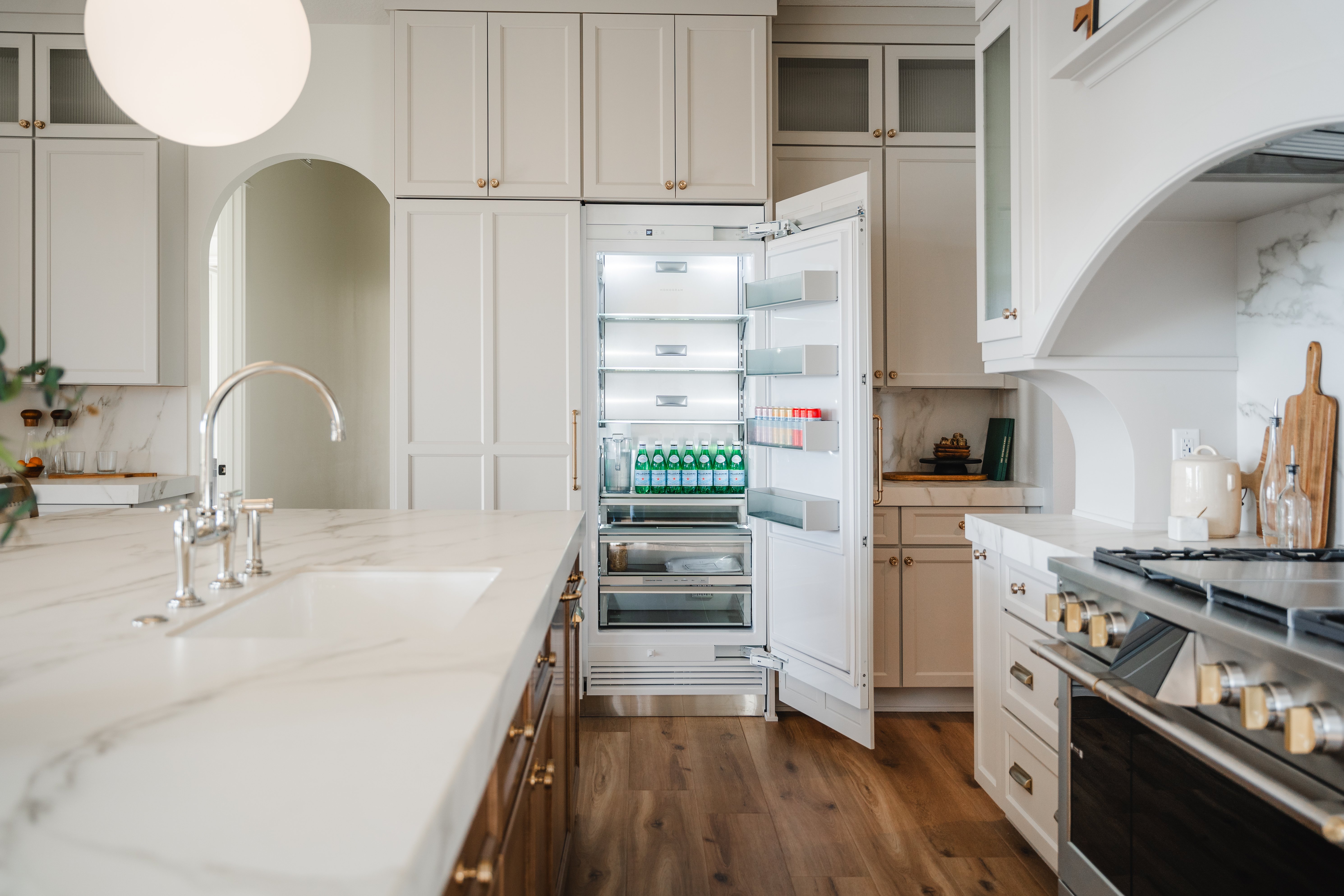 Embarq Custom Kitchen