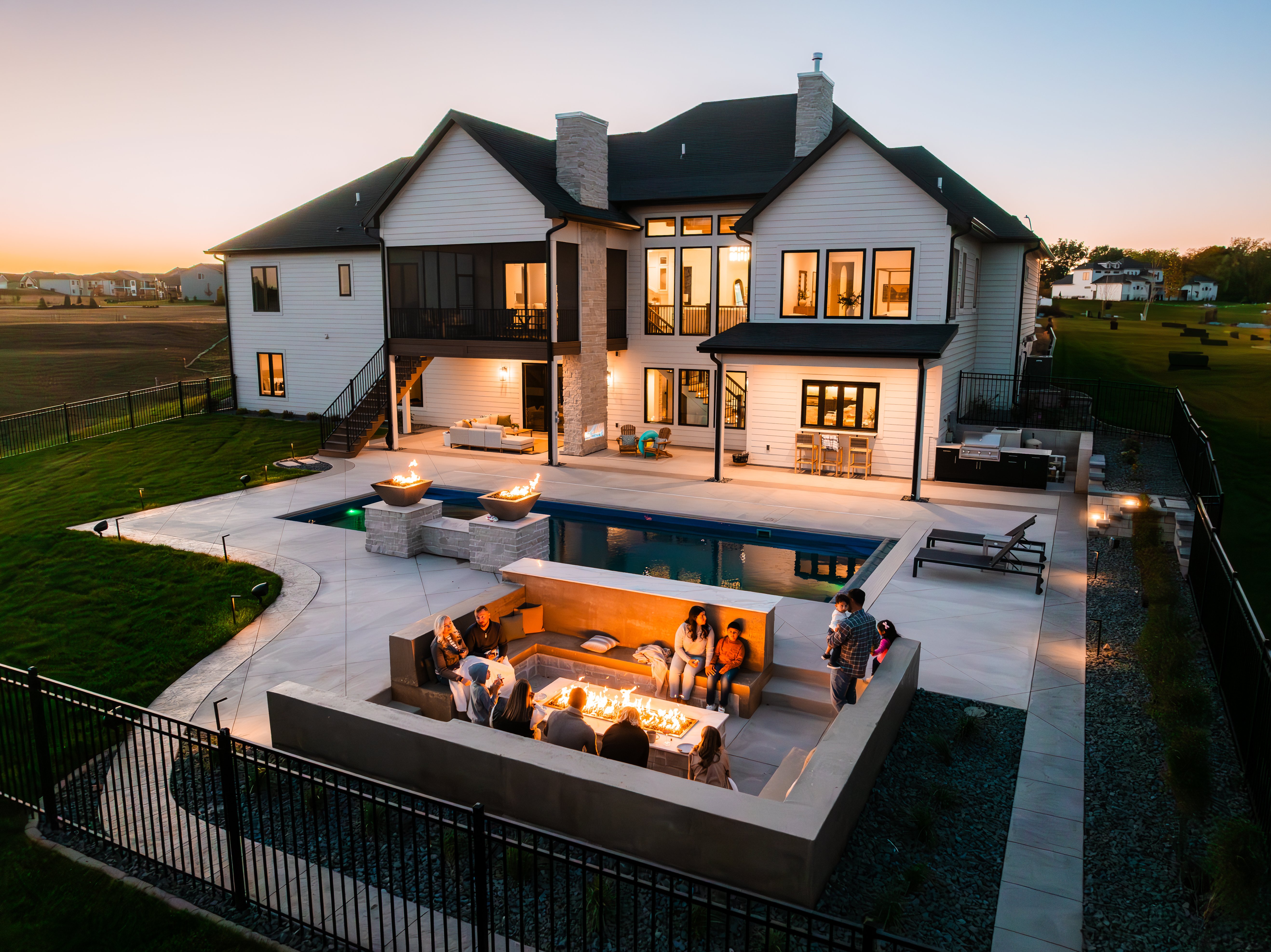 Embarq Exterior and Backyard