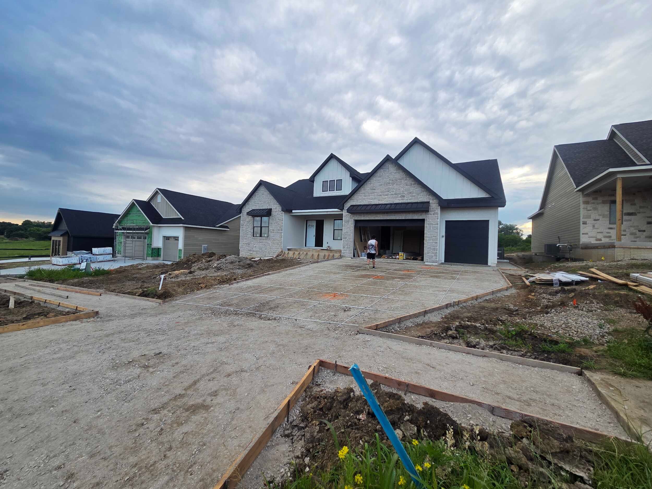 June_Driveway